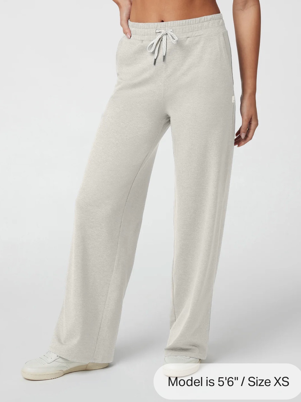 Vuori Halo essential wide leg pant. Ecru Heather Small.